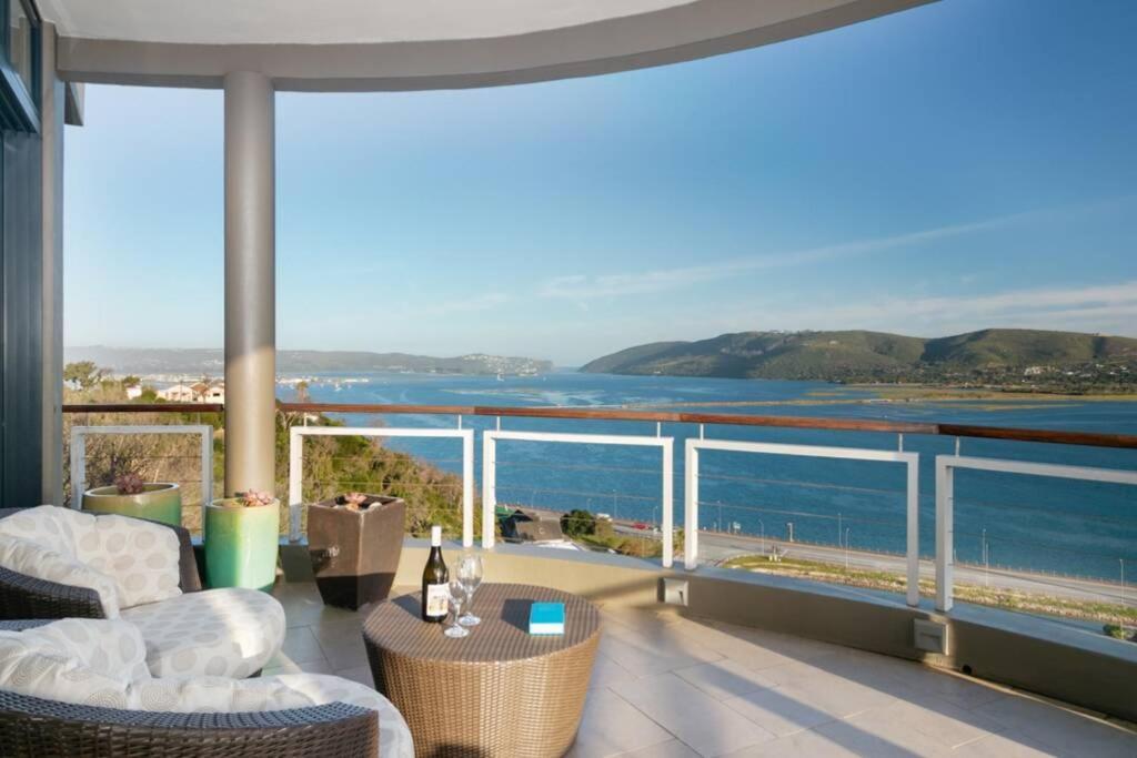 Dazzling View, Knysna - Stunning Holiday Villa With Roof Deck & 360° Views Экстерьер фото